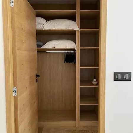 לינה וארוחת בוקר Domaine De Labarthe 4*