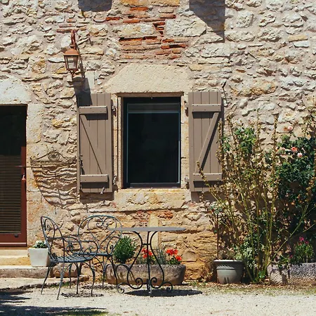 Domaine De Labarthe Bed & Breakfast *