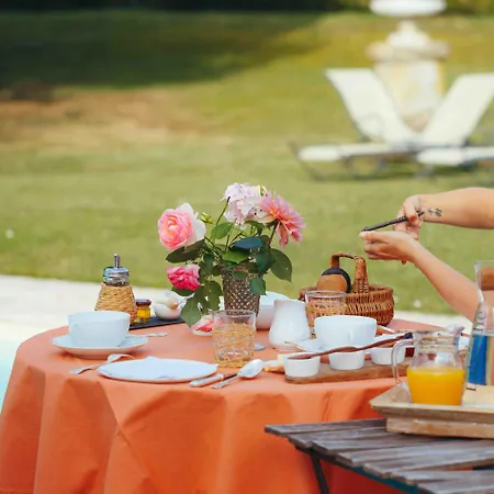 Domaine De Labarthe فندق مبيت وإفطار 4*