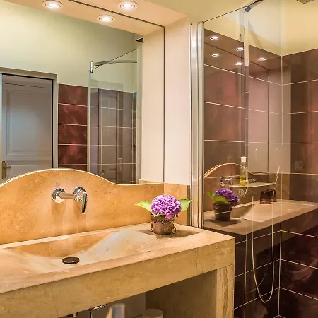 فندق مبيت وإفطار Domaine De Labarthe 4*