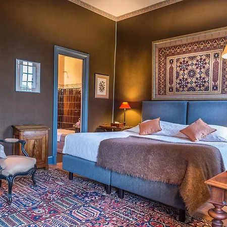 فندق مبيت وإفطار Domaine De Labarthe 4*