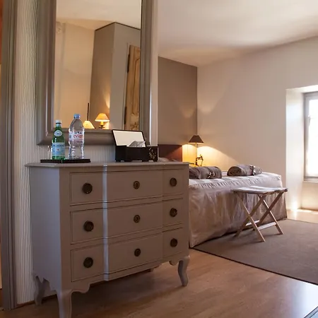 فندق مبيت وإفطار Domaine De Labarthe 4*