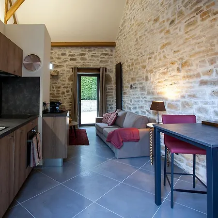 Domaine De Labarthe